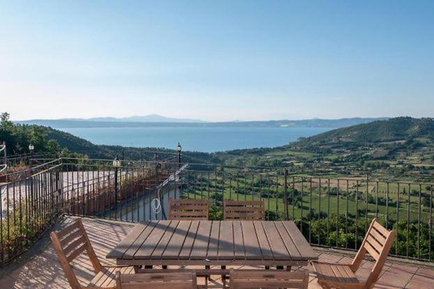 Casa Vacanze Montedoro Montefiascone Bagian luar foto